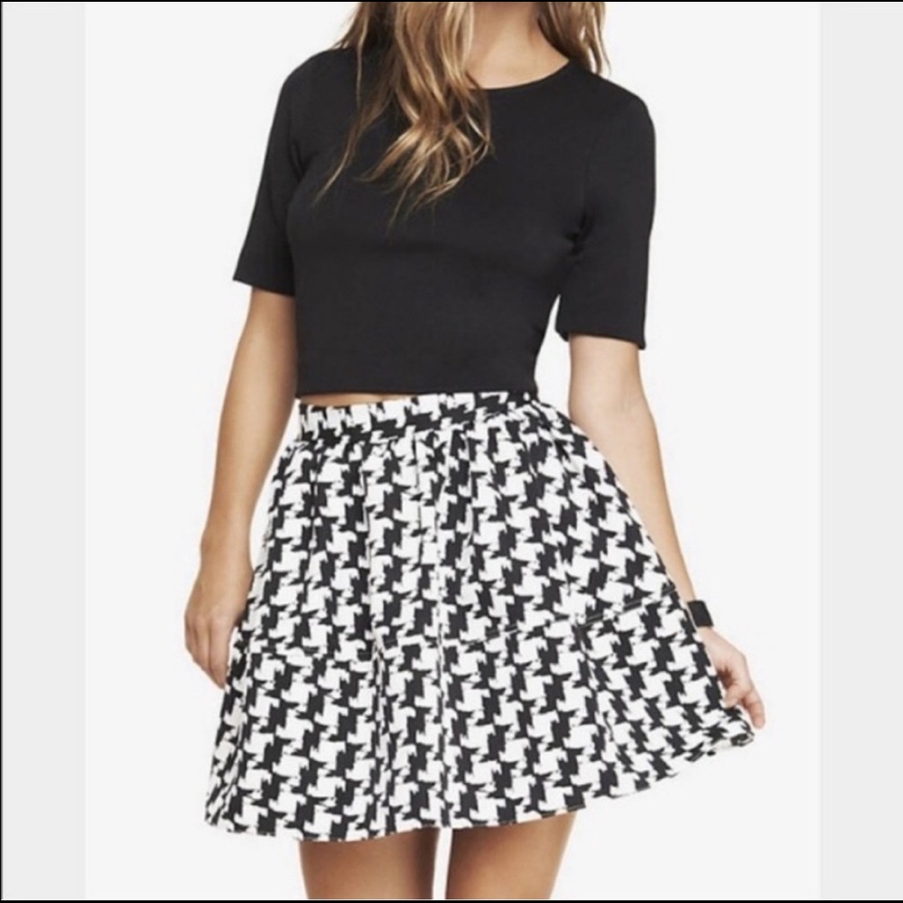 Express Black White Houndstooth Mini Skirt Size 10